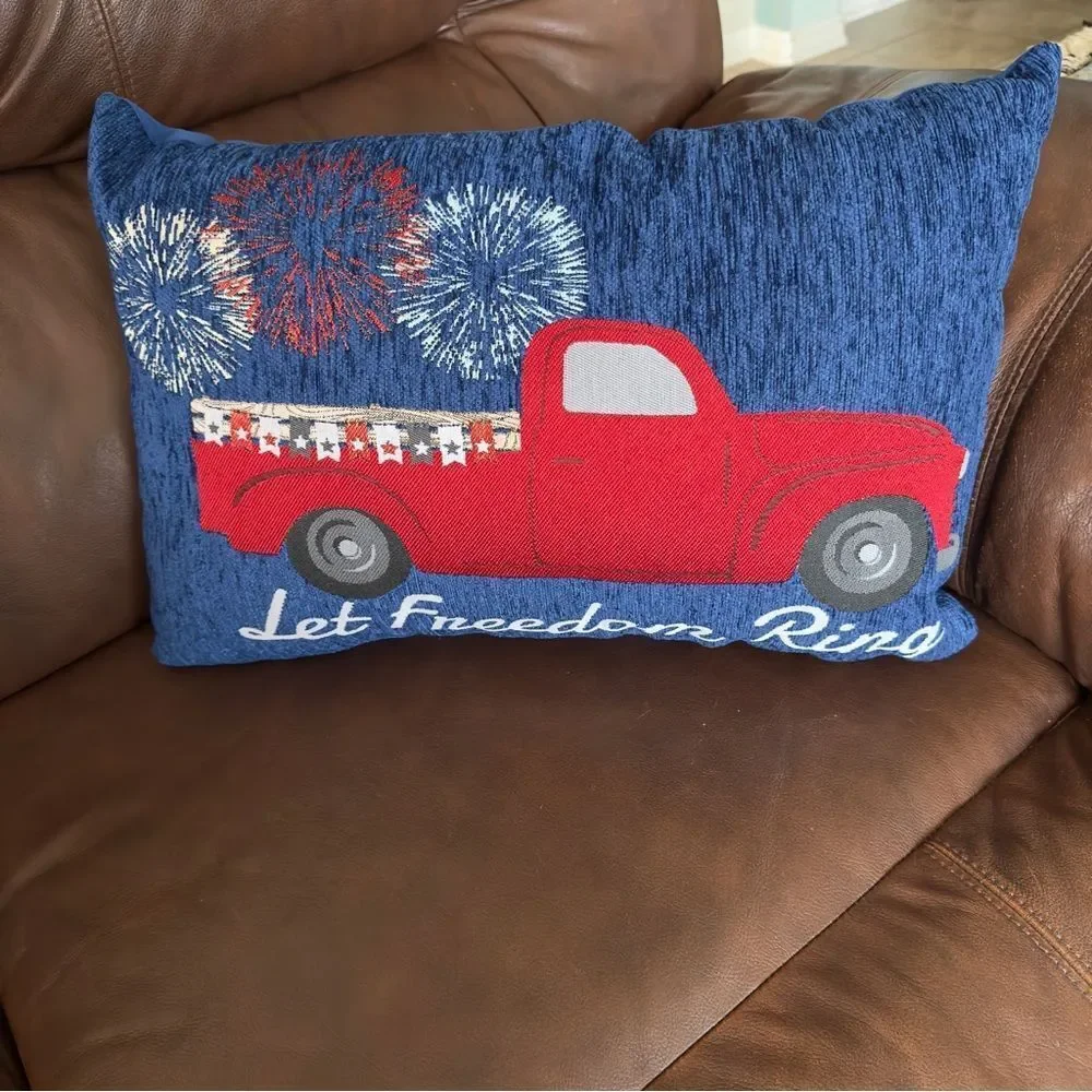 AMERICANA “LET FREEDOM RING” DECORATIVE TROW PILLOW‎ NEW 4th of July